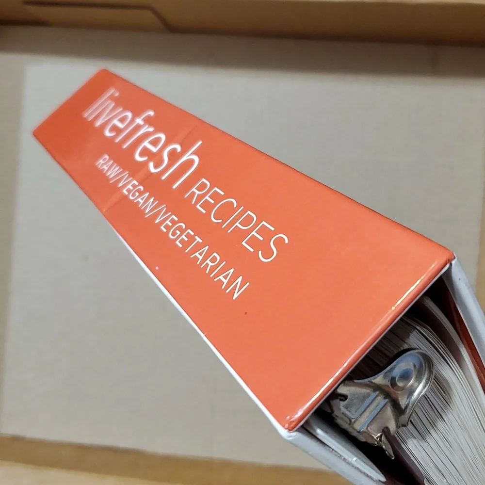 👩🏻‍🍳 Live Fresh Cookbook By Vitamix rind bound hardcover book 📚 - Picture 3 of 16